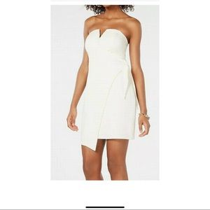Womens White Dress Size 5 $99